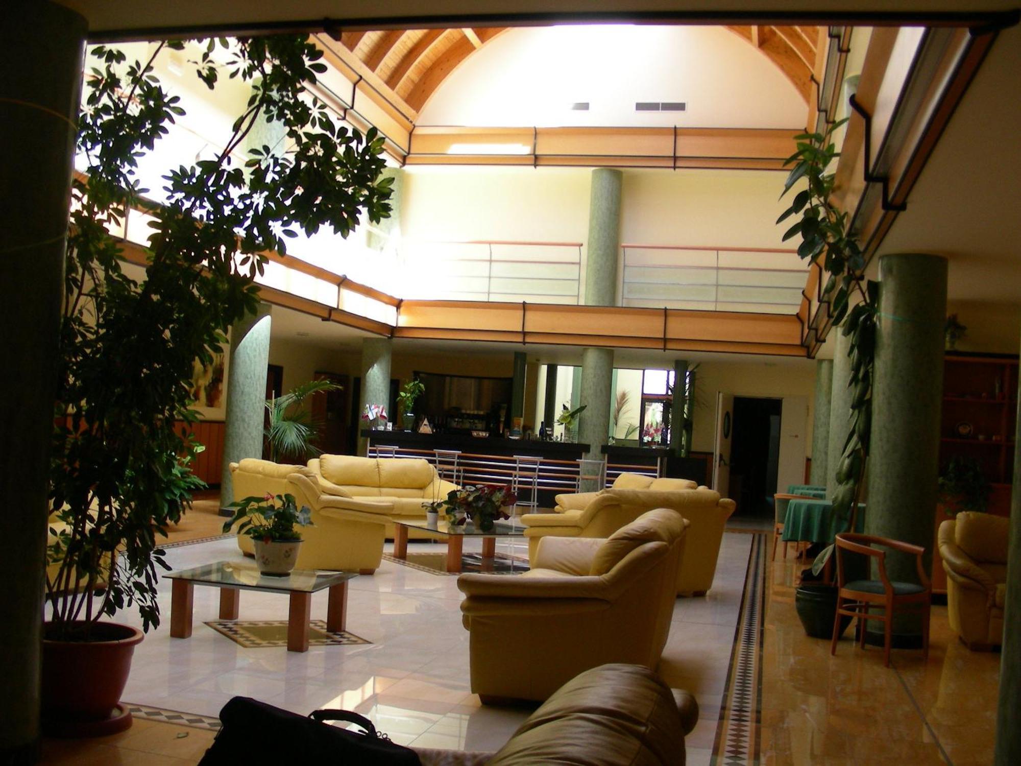 Hotel D.G. Garden Беневенто Екстериор снимка